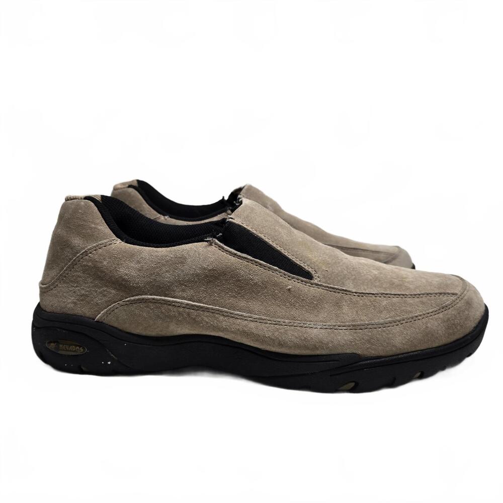 Nevados Hiking Shoes Men's 11 Beige Suede Slip On Comfort Casual Grip Outdoor